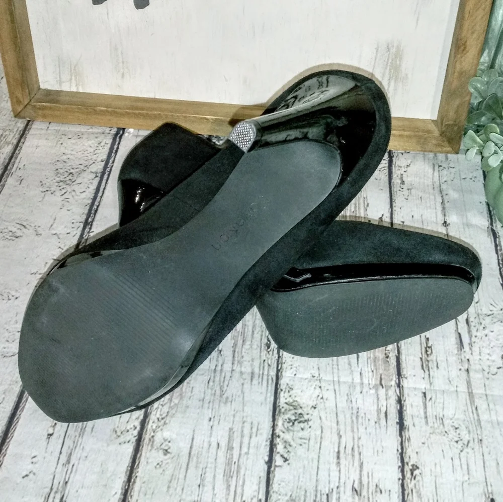 Calvin Klein Black Suede Stiletto Dress Pumps - Picture 11 of 13